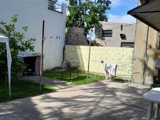 Foto 12 de Casa Venta - Calle 82 esquina  10 - La Plata