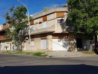 Foto 1 de PH en Lanús Este