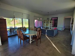 Foto 9 de VENTA Casa con piscina barrio cerrado en Campos de Roca I