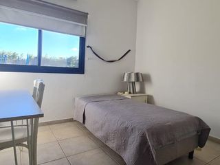 Foto 29 de Excepcional Casa de Una Planta con Amplios Espacios y Comodidades- En Venta