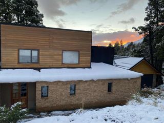Foto 4 de Casa en venta - 4 Dormitorios 5 Baños - Cochera - 500Mts2 - San Martín de Los Andes