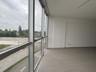 Foto 4 de Oficina en Venta con renta en Agora III, 46 Plaza, Pilar