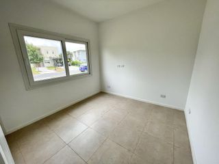 Foto 20 de VENTA CASA HARAS SANTA MARIA LOS MOLINOS 4 AMB