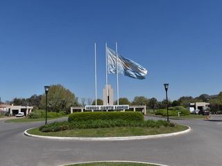 Foto 31 de VENTA CASA HARAS SANTA MARIA LOS MOLINOS 4 AMB