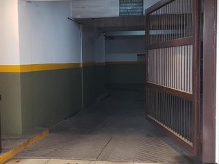 Foto 3 de Venta de comoda cochera en Microcentro