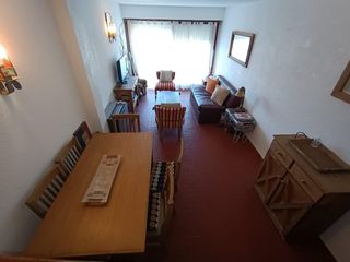 Foto 1 de Dúplex en venta - 3 Dormitorios 2 Baños - Cochera - 100Mts2 - Villa Gesell
