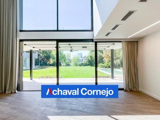 Foto 14 de Casa en venta doble lote al agua totalmente remodelada en Barrio Santa Maria de Tigre