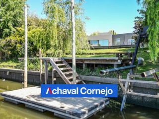 Foto 11 de Casa en venta doble lote al agua totalmente remodelada en Barrio Santa Maria de Tigre