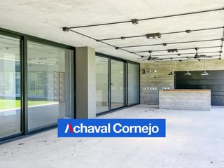 Foto 40 de Casa en venta doble lote al agua totalmente remodelada en Barrio Santa Maria de Tigre