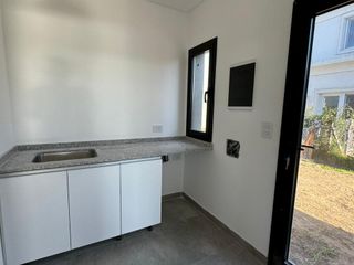 Foto 17 de San Matías | Venta | Importante casa a laguna a estrenar en área 5