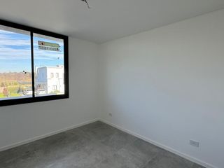 Foto 11 de San Matías | Venta | Importante casa a laguna a estrenar en área 5