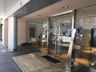 Foto 1 de Oficina 65 m2   cochera en Alquiler en Puerto Madero Este