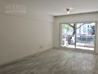 Foto 3 de Oficina 65 m2   cochera en Alquiler en Puerto Madero Este
