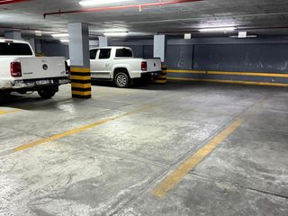 Foto 6 de Amplias cocheras apta camioneta en VENTA en Balcarce al 400, Barrio Norte