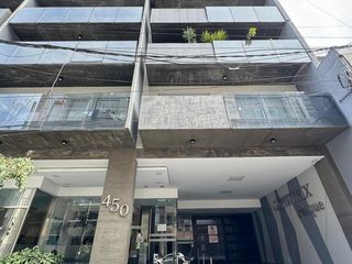 Foto 1 de Amplias cocheras apta camioneta en VENTA en Balcarce al 400, Barrio Norte