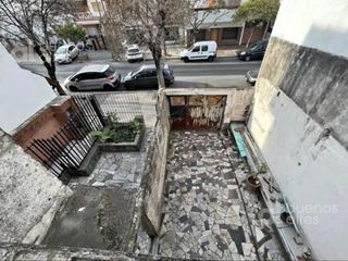 Foto 1 de Monte Castro - PH 5 ambientes al frente con ingreso independiente - SIN EXPENSAS