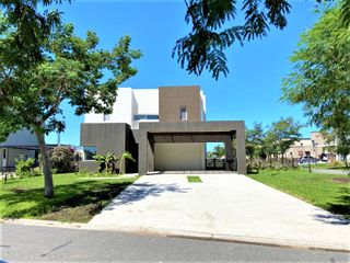 Foto 7 de VENTA CON RENTA, CASA en El Canton - Escobar IMPECABLE