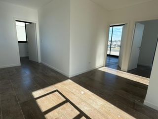 Foto 21 de San Matías - Área 1 | Venta | Casa moderna a la laguna, de 5 amb con pileta
