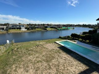 Foto 28 de San Matías - Área 1 | Venta | Casa moderna a la laguna, de 5 amb con pileta