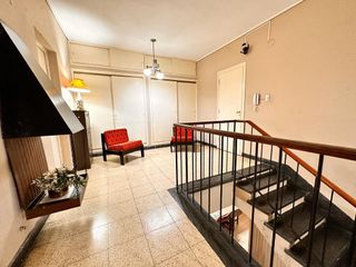 Foto 5 de Amplia casa de 5 dormitorios con galería y pileta, Av. Roca al 1000, Barrio Sur