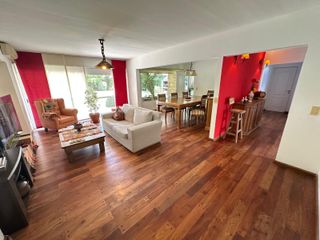 Foto 14 de Excelente Propiedad de 8 ambientes en Solares de Talar - Pacheco - Don Torcuato