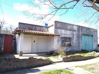Foto 1 de Casa - Esc.-Centro