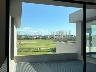 Foto 13 de Casa al Golf en el Barrio El Golf. Nordelta