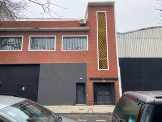 Foto 11 de Alquiler de  Deposito de 1000 mts2 con oficinas Virrey Cevallos al 2000 Mixtura 3
