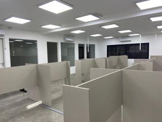 Foto 13 de Alquiler de  Deposito de 1000 mts2 con oficinas Virrey Cevallos al 2000 Mixtura 3