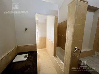 Foto 23 de Excelente Casa en Venta en Villa Belgrano -  5 dormitorios - 550 m2
