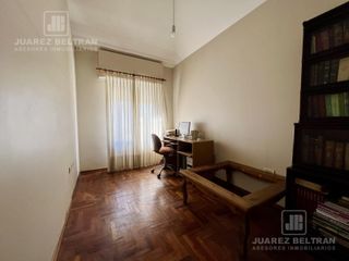 Foto 25 de Excelente Casa en Venta en Villa Belgrano -  5 dormitorios - 550 m2