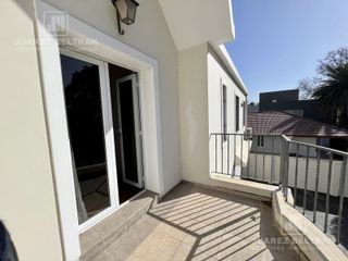 Foto 27 de Excelente Casa en Venta en Villa Belgrano -  5 dormitorios - 550 m2