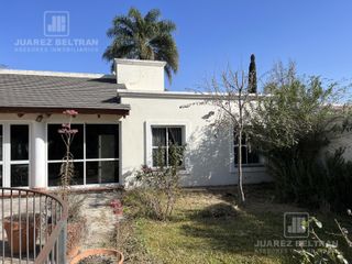 Foto 36 de Excelente Casa en Venta en Villa Belgrano -  5 dormitorios - 550 m2