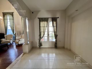 Foto 13 de Excelente Casa en Venta en Villa Belgrano -  5 dormitorios - 550 m2