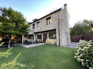 Foto 48 de Espléndida Casa moderna en pleno centro 260 m2 - San Martin De Los Andes