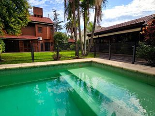 Foto 33 de Importante casa de 5 dormitorios en VENTA en lote de 832 m2, zona Parque Guillermina, SMT