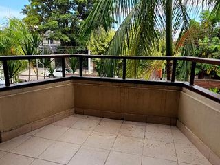 Foto 24 de Importante casa de 5 dormitorios en VENTA en lote de 832 m2, zona Parque Guillermina, SMT