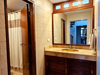Foto 26 de Importante casa de 5 dormitorios en VENTA en lote de 832 m2, zona Parque Guillermina, SMT