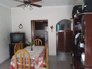 Foto 11 de Casas en venta - 4 Dormitorios 3 Baños 1 Cochera 1 Local - Gonzalez Catan, La Matanza