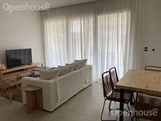 Foto 2 de Impecable Town House en alquiler en Pilará, totalmente equipada y amueblada