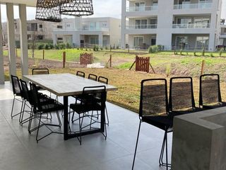 Foto 6 de Impecable Town House en alquiler en Pilará, totalmente equipada y amueblada