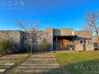 Foto 1 de Alquiler Casa - Barrio Privado El Aljibe / Pilar - Con muebles
