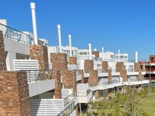 Foto 2 de Departamento de 4 amb en venta  en La Balconada - Castaños