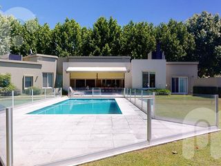 Foto 2 de VENTA CASA  2 DORMITORIOS HARAS DEL SUR