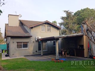 Foto 1 de VENTA - Apta Crédito - Casa 4 dormitorios - De Vicenzo Grande