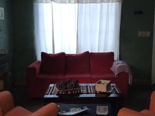 Foto 5 de VENTA - Apta Crédito - Casa 4 dormitorios - De Vicenzo Grande