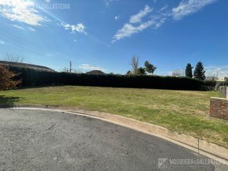 Foto 4 de Terreno en venta en Ayres Plaza.