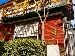 Foto 2 de Casa en venta - 2 Dormitorios 2 Baños - 118Mts2 - Las Toninas