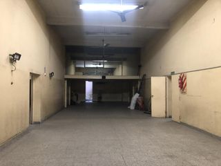 Foto 5 de VENTA - edificio con depósito 1890 m2 - CABA