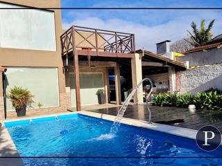 Foto 1 de Chalet 5 amb con piscina en Divino Rostro